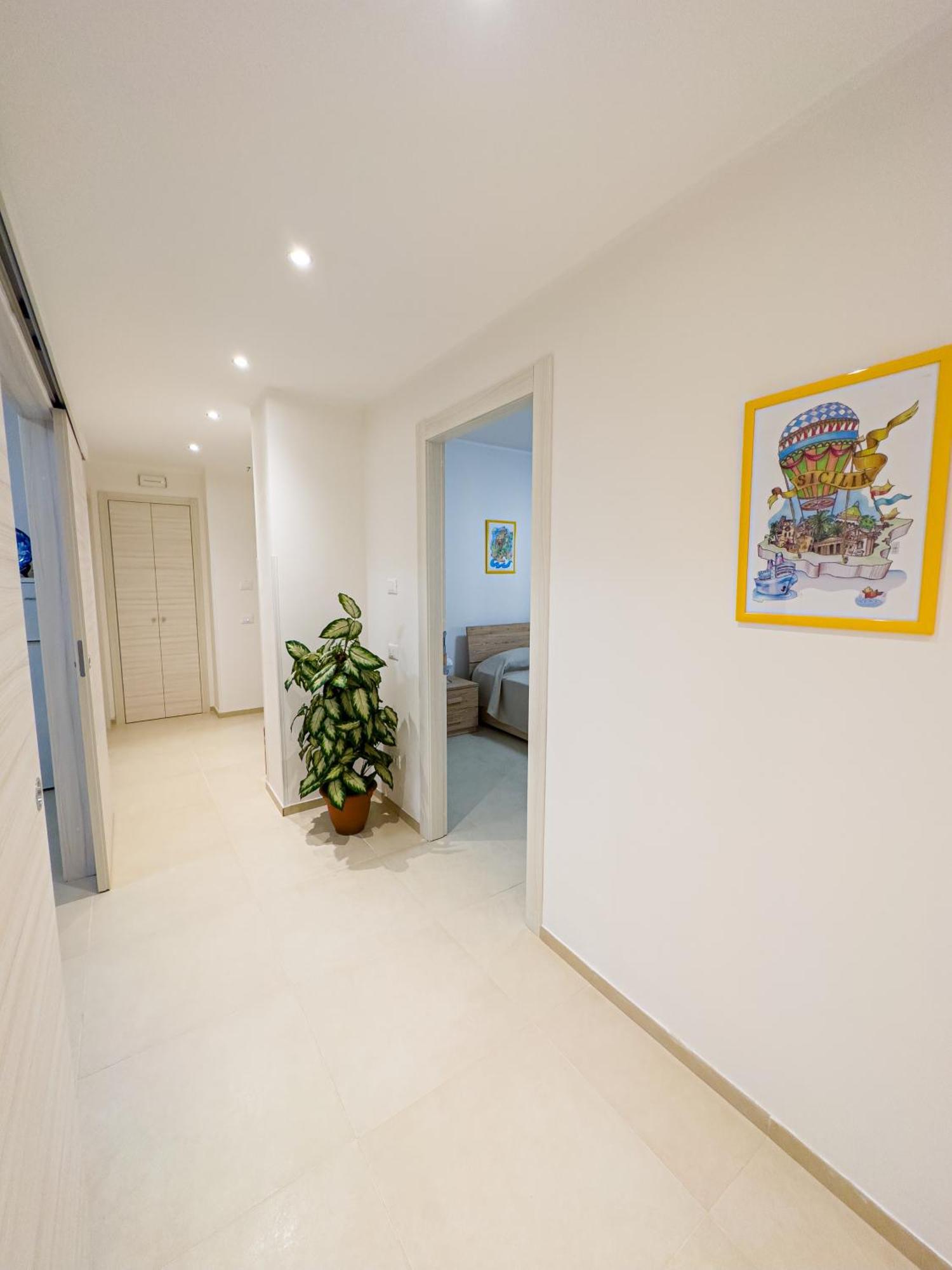 パレルモ Un Passo Dal Porto Bed & Breakfast エクステリア 写真