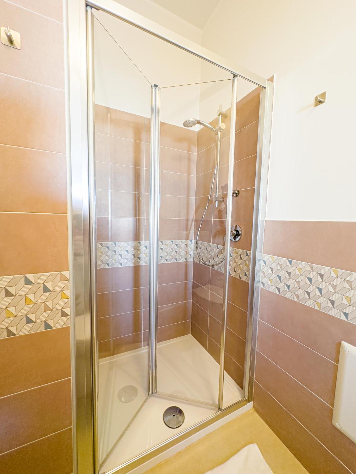 パレルモ Un Passo Dal Porto Bed & Breakfast エクステリア 写真